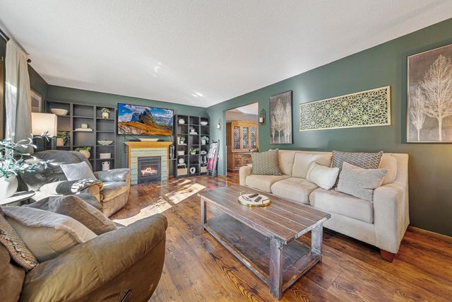 1614 Rondarwal Lane, Faribault, MN 55021