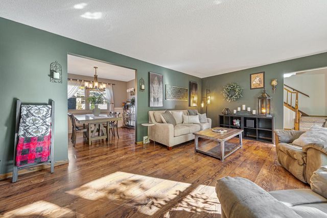 1614 Rondarwal Lane, Faribault, MN 55021