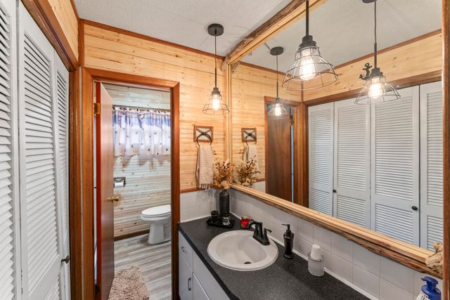 87 Bluff Lane, Shell Knob, MO 65747