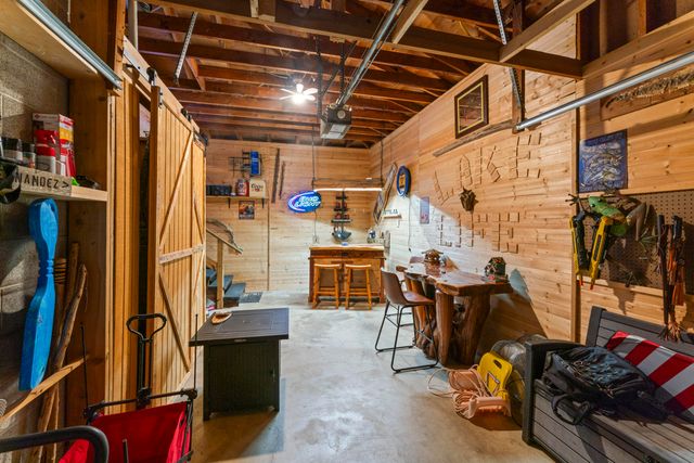 87 Bluff Lane, Shell Knob, MO 65747