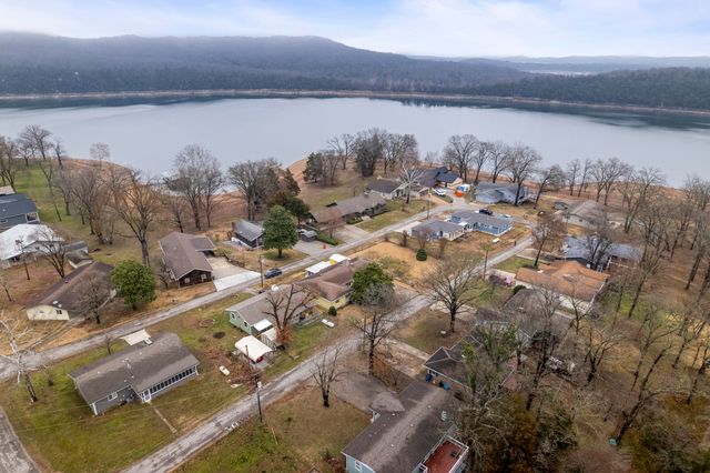 87 Bluff Lane, Shell Knob, MO 65747