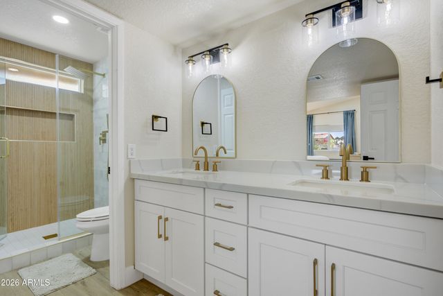 6863 E KELTON Lane, Scottsdale, AZ 85254
