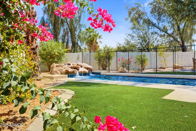 6863 E KELTON Lane, Scottsdale, AZ 85254