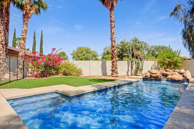 6863 E KELTON Lane, Scottsdale, AZ 85254