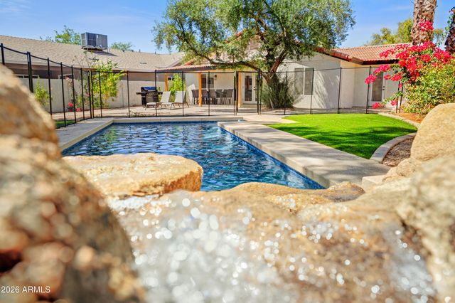 6863 E KELTON Lane, Scottsdale, AZ 85254