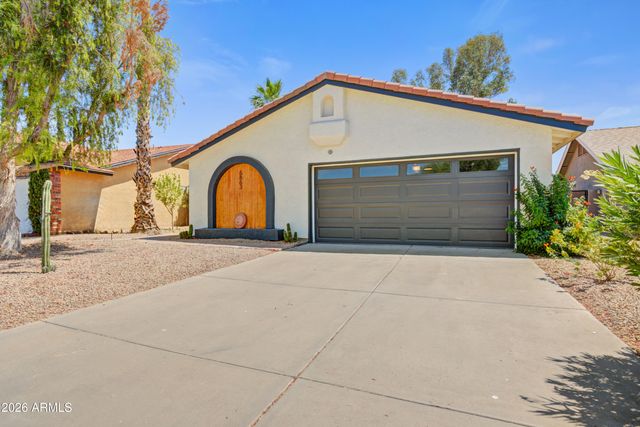 6863 E KELTON Lane, Scottsdale, AZ 85254