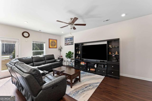 1114 Chastain Drive, Sugar Hill, GA 30518