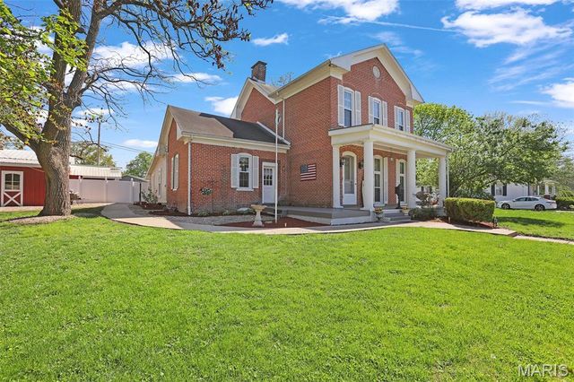 409 W Central Street, Bethalto, IL 62010