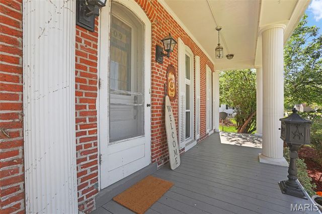 409 W Central Street, Bethalto, IL 62010