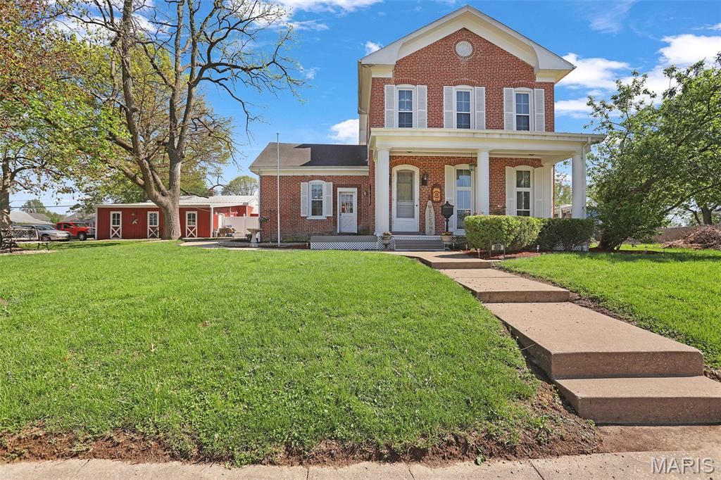 409 W Central Street, Bethalto, IL 62010