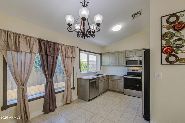 18223 N 19th Street, Phoenix, AZ 85022