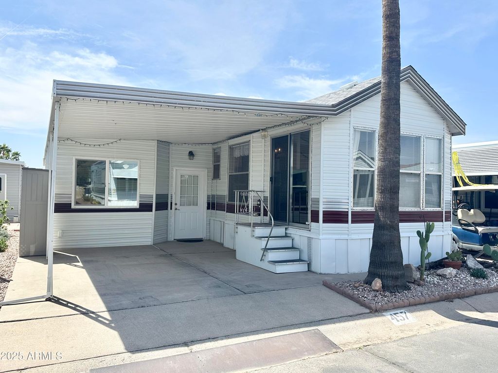 457 S JASPAR Drive, Apache Junction, AZ 85119