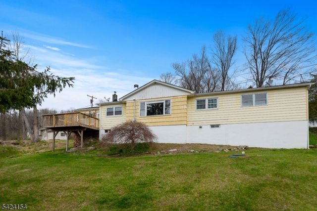 41 Swartswood Rd, Newton Town, NJ 07860