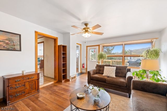 41 Swartswood Rd, Newton Town, NJ 07860