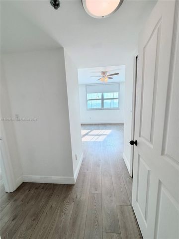 2665 SW 37th Ave 1213, Miami, FL 33133