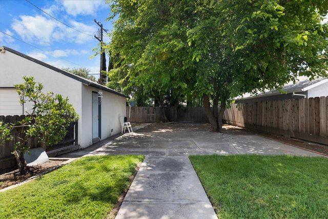 1460 Michigan Ave, Stockton, CA 95204