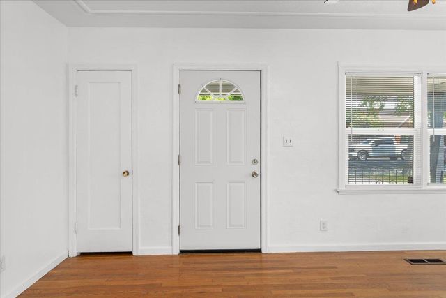 1460 Michigan Ave, Stockton, CA 95204