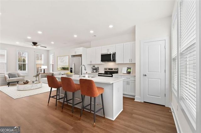 195 W Lake Avenue NW 1, Atlanta, GA 30314