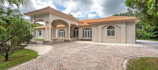18390 SW 200TH STREET, Miami, FL 33187