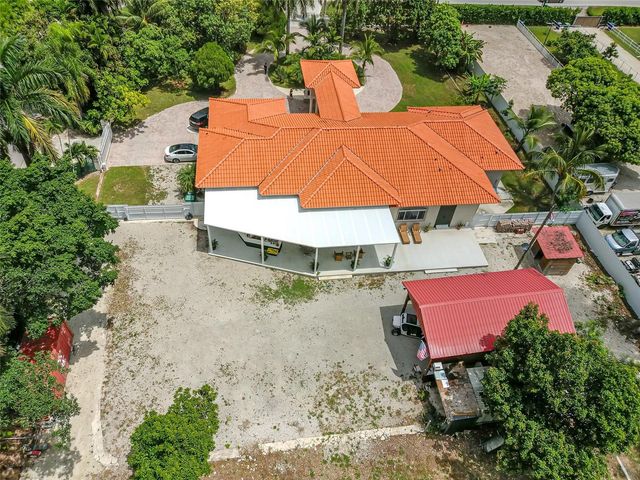 18390 SW 200TH STREET, Miami, FL 33187
