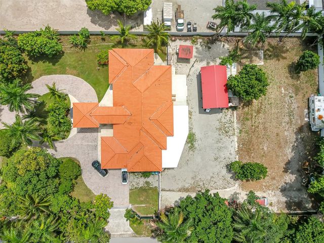 18390 SW 200TH STREET, Miami, FL 33187