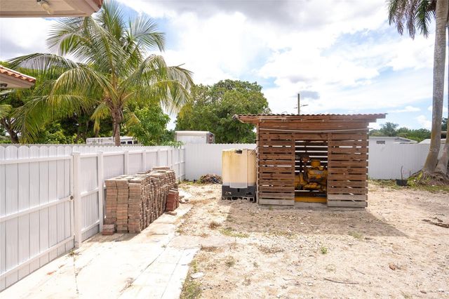 18390 SW 200TH STREET, Miami, FL 33187