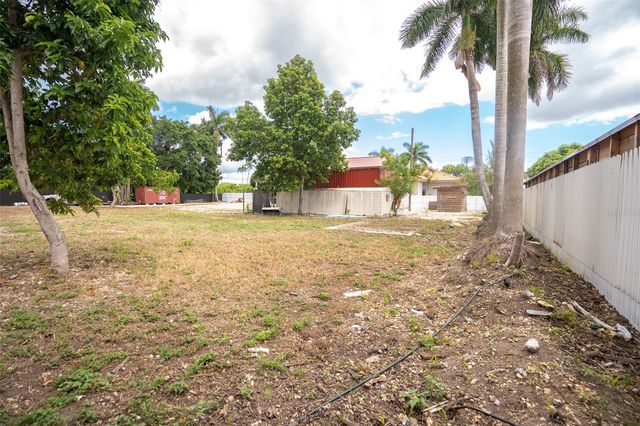 18390 SW 200TH STREET, Miami, FL 33187