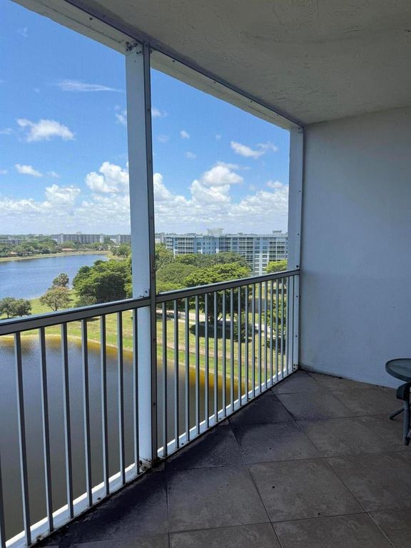 2900 N Course Drive 1005, Pompano Beach, FL 33069