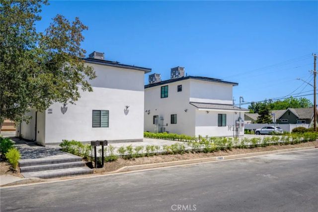 17805 Ludlow Street, Granada Hills, CA 91344