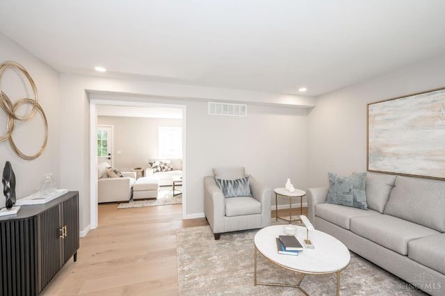 8205 Indian Trail Drive, Madeira, OH 45243