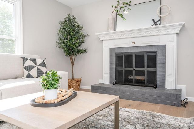 8205 Indian Trail Drive, Madeira, OH 45243