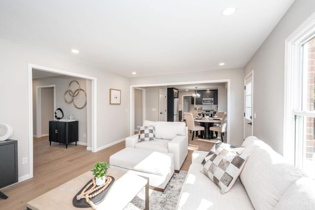 8205 Indian Trail Drive, Madeira, OH 45243