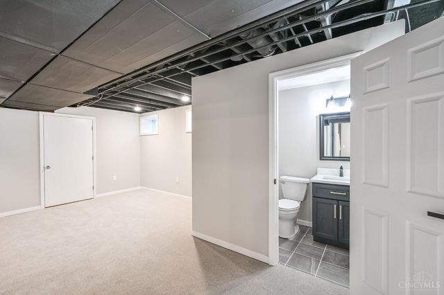 8205 Indian Trail Drive, Madeira, OH 45243