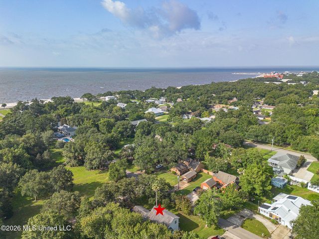 109 S Wright Avenue, Long Beach, MS 39560