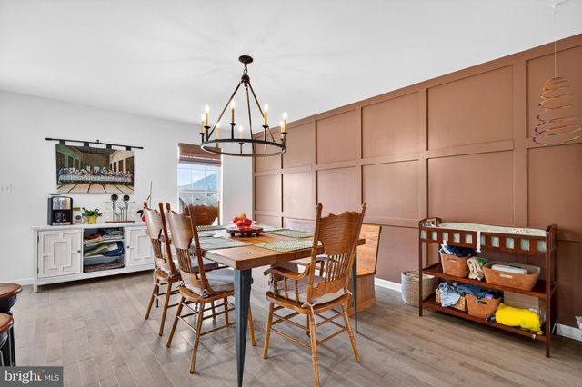 612 FRONTIER FORT LN, Strasburg, VA 22657