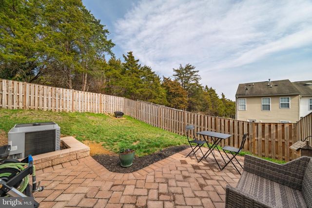 612 FRONTIER FORT LN, Strasburg, VA 22657