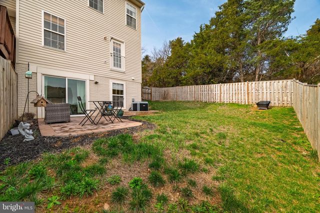 612 FRONTIER FORT LN, Strasburg, VA 22657