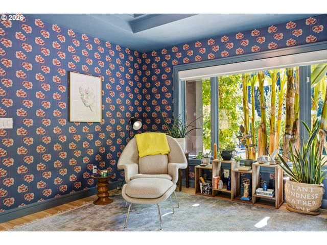 1545 S MARY FAILING Ct, Portland, OR 97219