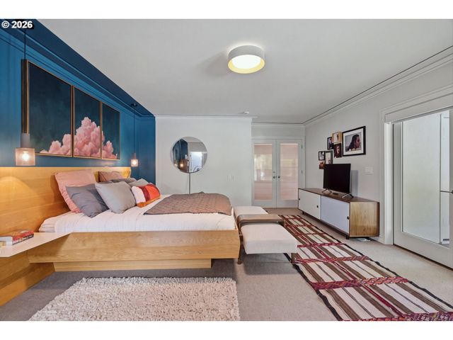 1545 S MARY FAILING Ct, Portland, OR 97219