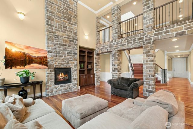 18634 92nd Avenue NE, Bothell, WA 98011