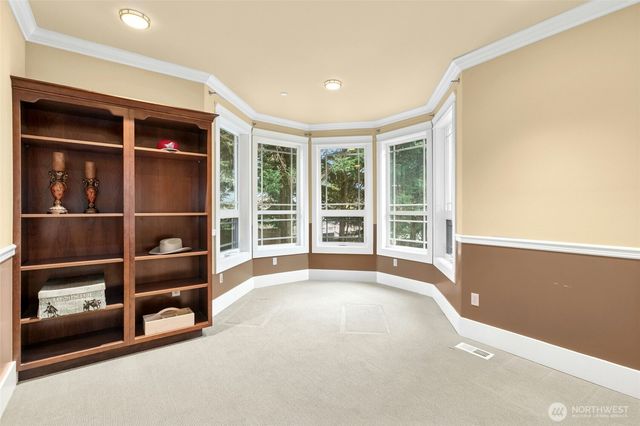 18634 92nd Avenue NE, Bothell, WA 98011