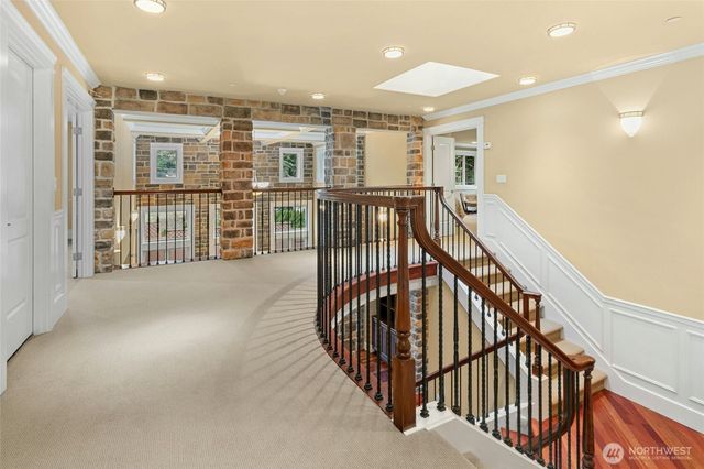 18634 92nd Avenue NE, Bothell, WA 98011