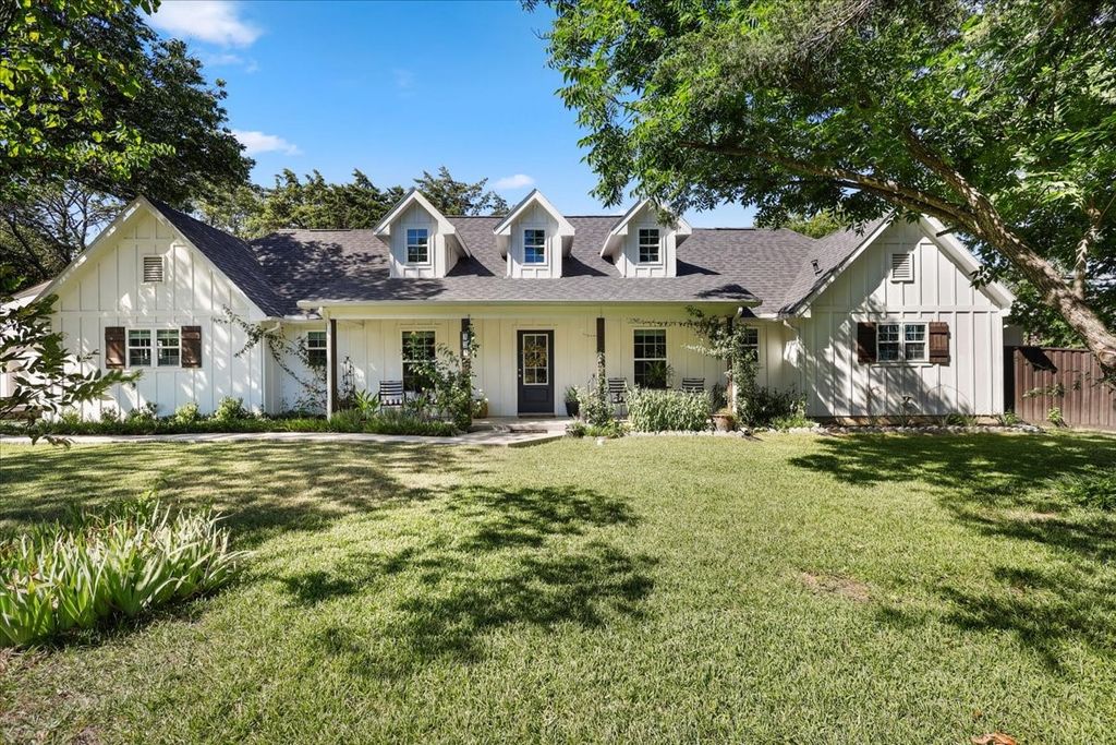 325 Short Street, Cedar Hill, TX 75104