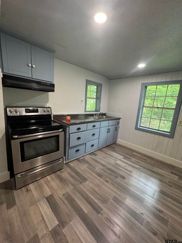 8124 County Road 381, Tyler, TX 75708