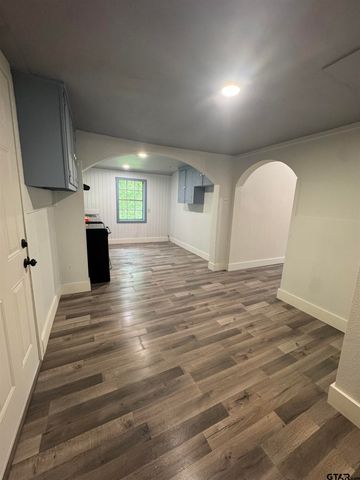 8124 County Road 381, Tyler, TX 75708