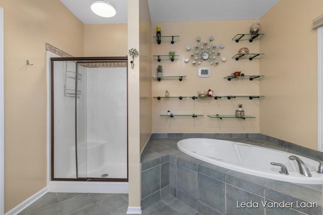 9520 Hidden Bluff Drive, Rockford, MI 49341