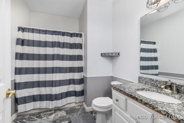 9520 Hidden Bluff Drive, Rockford, MI 49341
