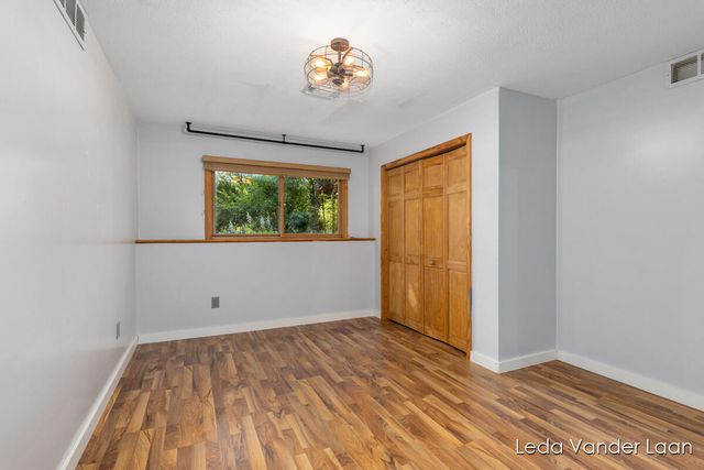 9520 Hidden Bluff Drive, Rockford, MI 49341