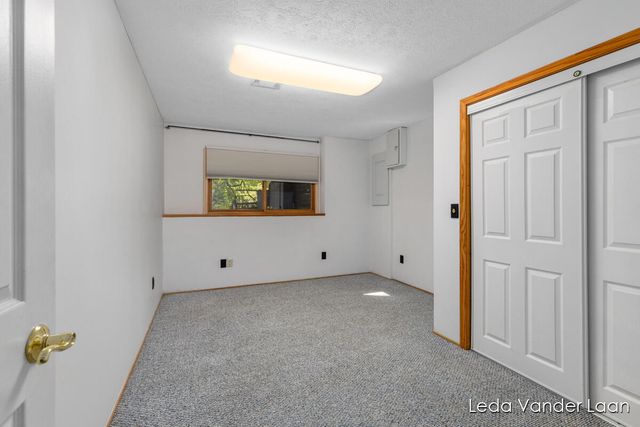 9520 Hidden Bluff Drive, Rockford, MI 49341