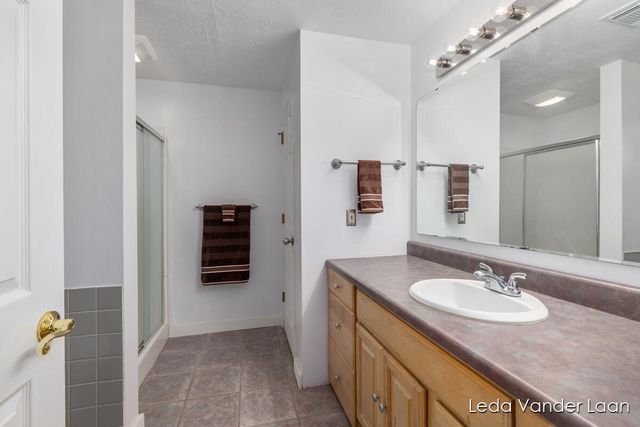 9520 Hidden Bluff Drive, Rockford, MI 49341